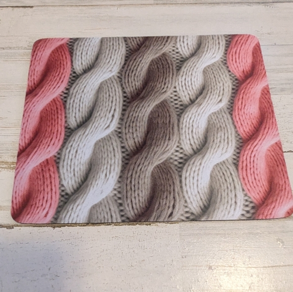 Pink and Gray Knitted Pattern Mouse Pad 8.7inx7in - Picture 4 of 5